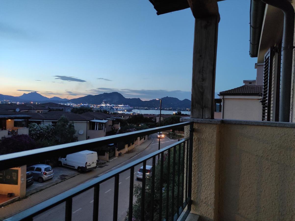 Vista Mare Olbia Bed and Breakfast Exteriör bild