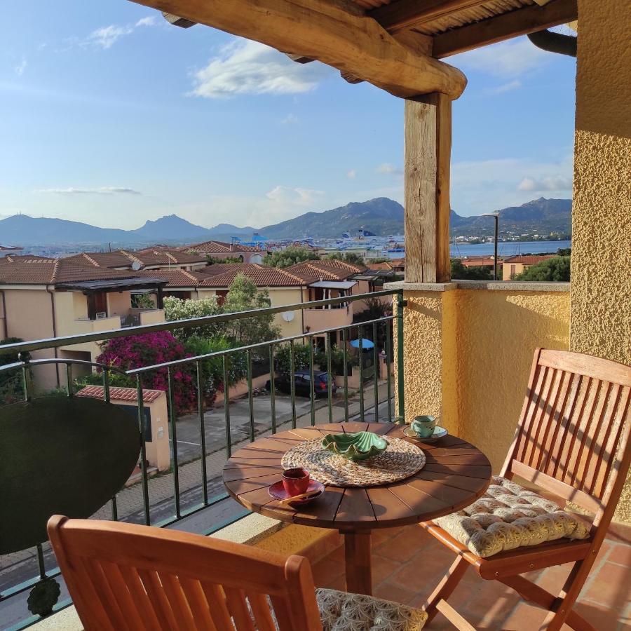 Vista Mare Olbia Bed and Breakfast Exteriör bild
